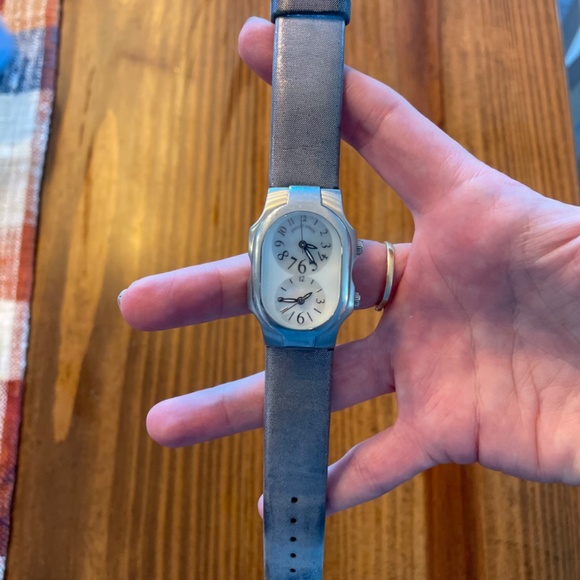 Philip Stein Natural Frequency Technology Women’s Watch with Two Bands - Picture 2 of 12